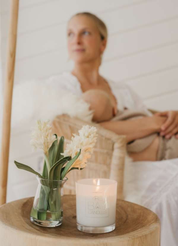Japanese Honeysuckle - Large 50 Hour Pure Soy Candle