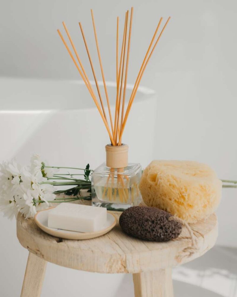 A24I1053 Harmony Pure Essential Oils (pure essential oils of sweet orange, ylang ylang and rose geranium) Reed Diffuser