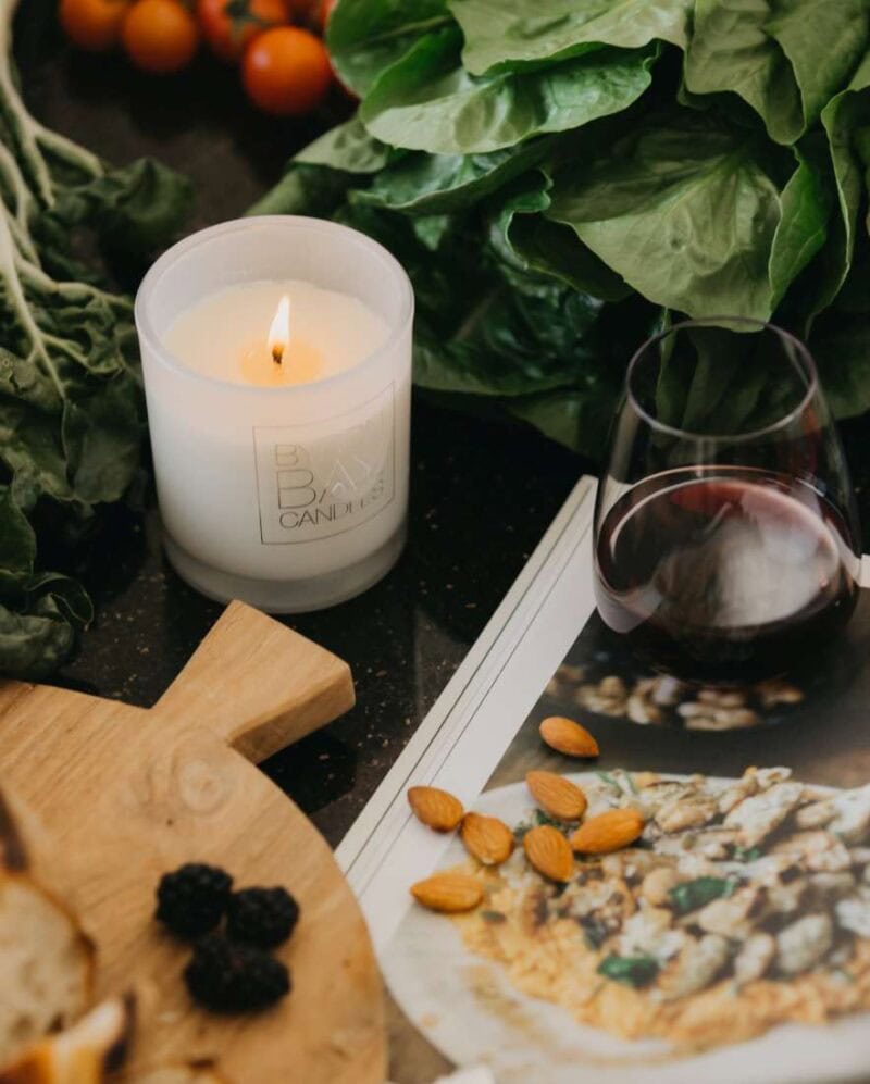 A24I9820 Vanilla Caramel - Large 50 Hour Pure Soy Candle